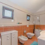 Apartamento 1 Bedroom Awesome In